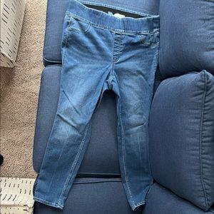 Old navy skinny jeans. Size 20.